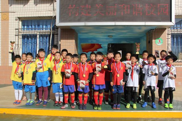 米兰双雄18年后会师欧冠 新仇旧恨国米欲清算?